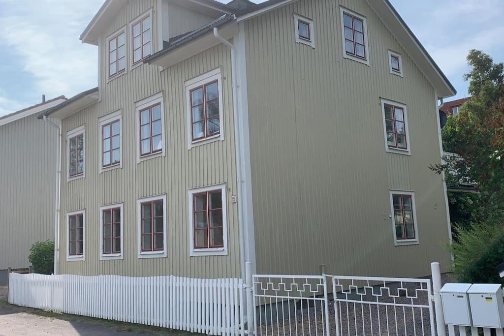 Egen Laegenhet Pa Soedermalm Naera Centrum Sundsvall Exteriör bild